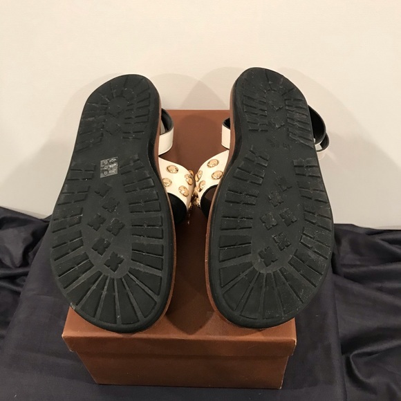 White Coach sandals - Picture 3 of 4